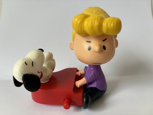 Mcdonald snoopy peanuts - snoopy,