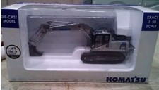 🚜 Universal Hobbies Komatsu
