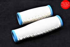 Coppia impugnature manubrio