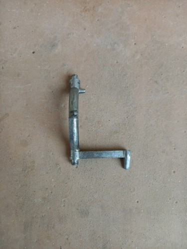 Gancio serratura sportello