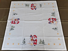 Tovaglietta di Natale Ricamata Punto Croce con Babbo Natale tessuto misto lino