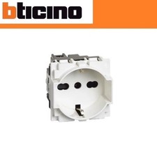 10 PEZZI PRESA SCHUKO