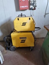 Saldatrice a filo continuo 