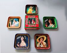 COCA COLA MINI VASSOI SOTTOBICCHIERI VINTAGE 5 PEZZI ANNI'70 CINQUANTENARIO 1977