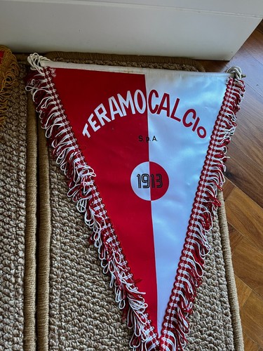 Gagliardetti calcio abruzzo - gagliardetti,