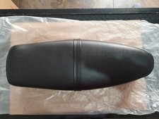 Sella VESPA 50 SPECIAL R L N / 125 ET3 NERA CON SERRATURA E CHIAVI