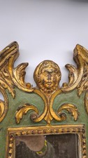 85373 Specchio con cornice in legno verde e oro