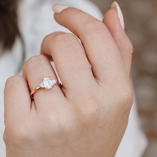 Anello con diamanti oro