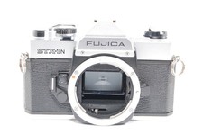 SLR vintage 35mm Fujica STX-1N