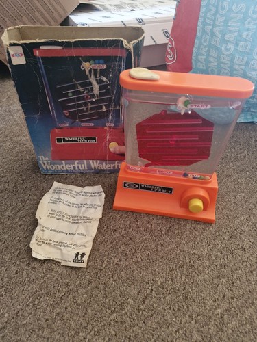 Tomy the wonderful waterfuls - tomy,