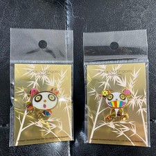 Distintivo spilla panda fiore