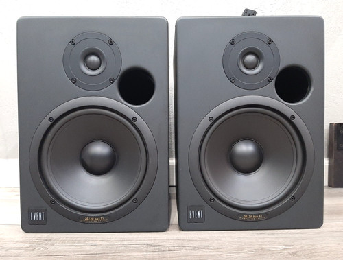Monitor studio event - studio,