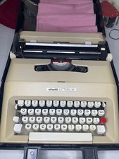 Macchina Da Scrivere Olivetti Lettera 35 - Con Custodia