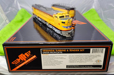 Locomotiva e tender turbina