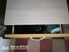 cameretta, colori legno ,armadio grande conante giallo,2° armadio blu e giallo