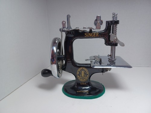 Macchina cucire vintage - da,