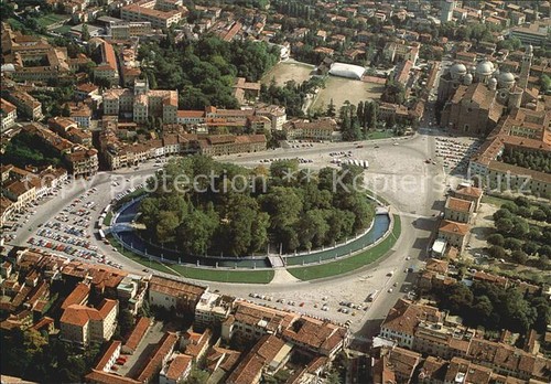 Padova veduta aerea - , prato