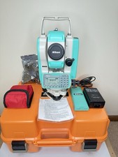 NIKON NPL-352 STAZIONE TOTALE