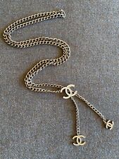 Cintura CHANEL in Acciaio – Catena Classica – Logo CC Smaltato – Iconica