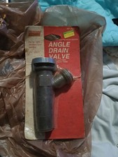 Valvola di scarico angolare