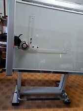 tecnigrafo con tavolo luminoso NEOLT mod. ELITE  dimensione tavolo 90 x 130 cm 