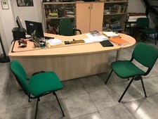 Mobili ufficio scrivanie e armadi