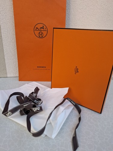 23x19x8 authentic hermès - authentic,