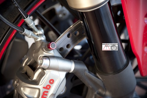 Valvole spurgo brembo cover - valvole,