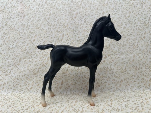 Breyer 1999 proud arabian foal - proud,