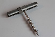 Vecchio cavatappi tascabile