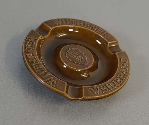 Vecchio posacenere ceramica - posacenere, in
