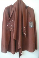 MAGLIA  MARRONE ABBINATA