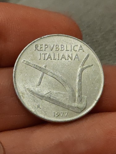 1977 italy lire coin t69 - 10,