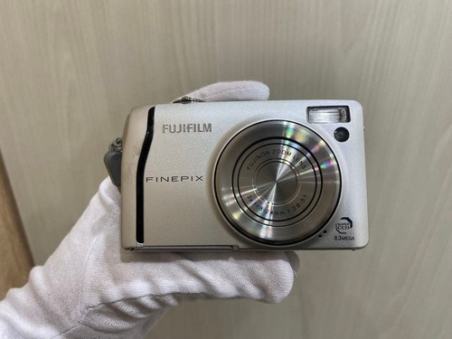 Fotocamera digitale compatta