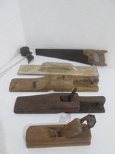 antichi attrezzi da lavoro