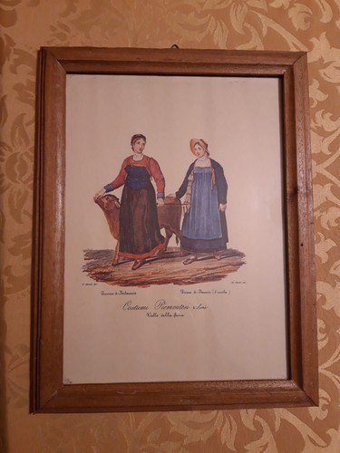 Stampa costumi piemontesi con