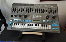 Roland MC 202 + Kenton Mod CV