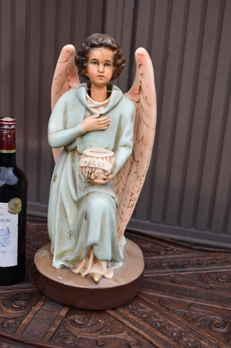 Statua missionario angelo