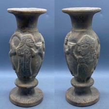 Vaso in pietra di Bactrain stile antico​ figure mistiche incise dal Vicino Or...
