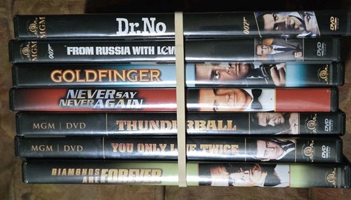 Dvd lot james - -, bond