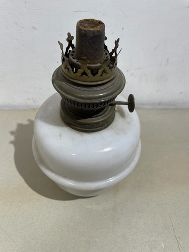 Antica lampada vetro opaline - lampada-vetro,