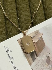 Collana medaglione oro |