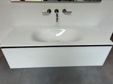 Top con lavabo integrato e base portalavabo con cassetto