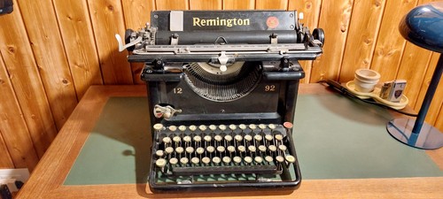 Macchina scrivere vintage - da,