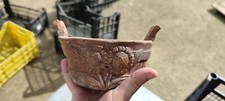 Vaso in terracotta vintage, tegame antico, lavorato 