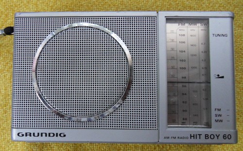 Grundig hit boy radio - 60,