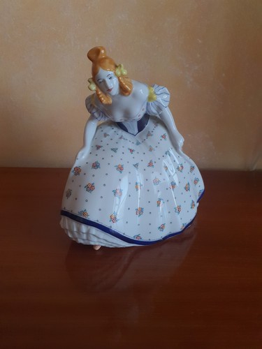 Statuina porcellana - statuina, in