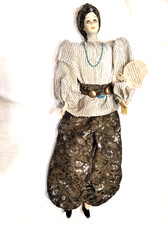 RARA BAMBOLA DI PORCELLANA