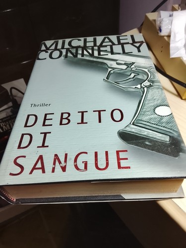 Libro michael connelly debito - libro,
