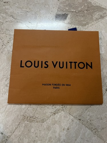 Busta louis vuoitton - louis,